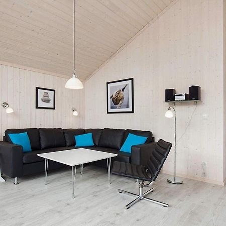 8 Person Holiday Home In Gro Enbrode Großenbrode Exterior foto