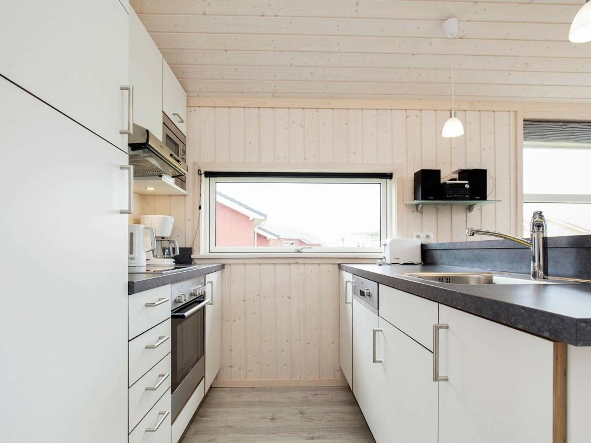 8 Person Holiday Home In Gro Enbrode Großenbrode Exterior foto