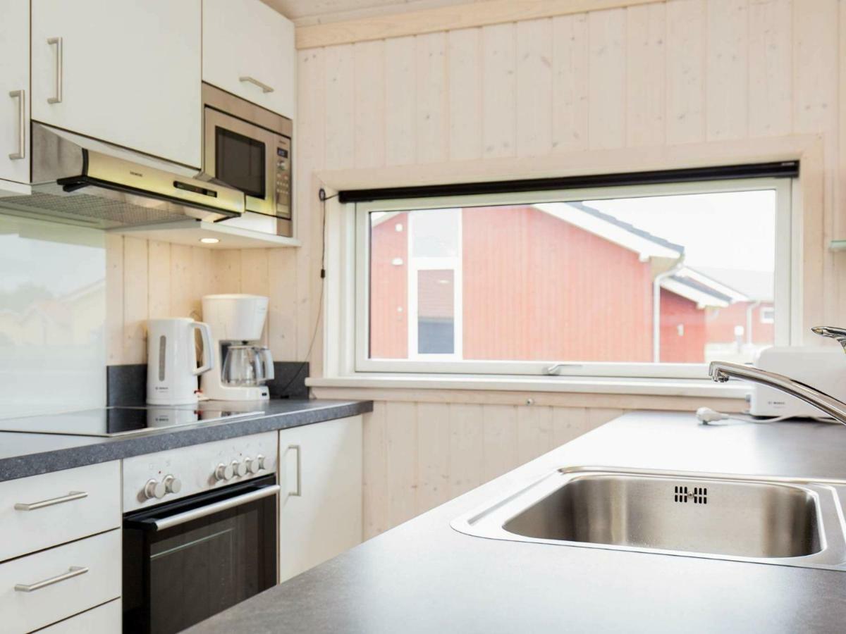 8 Person Holiday Home In Gro Enbrode Großenbrode Exterior foto